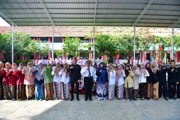 35 Ribu Siswa Terjangkau PKRS, Indramayu Raih Prestasi Nasional