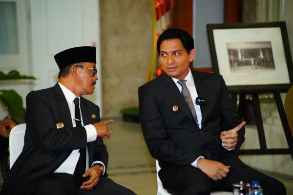 Lucky Hakim dan Syaefudin Rotasi 325 Pejabat di Lingkungan Pemkab Indramayu