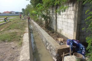 Wujudkan Lingkungan Lebih Nyaman dan Sehat, Desa Jatibarang Benahi Drainase