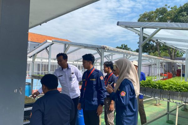 Program Hidroponik Lapas Indramayu Tarik Minat Karang Taruna Cikedung untuk Studi Tiru