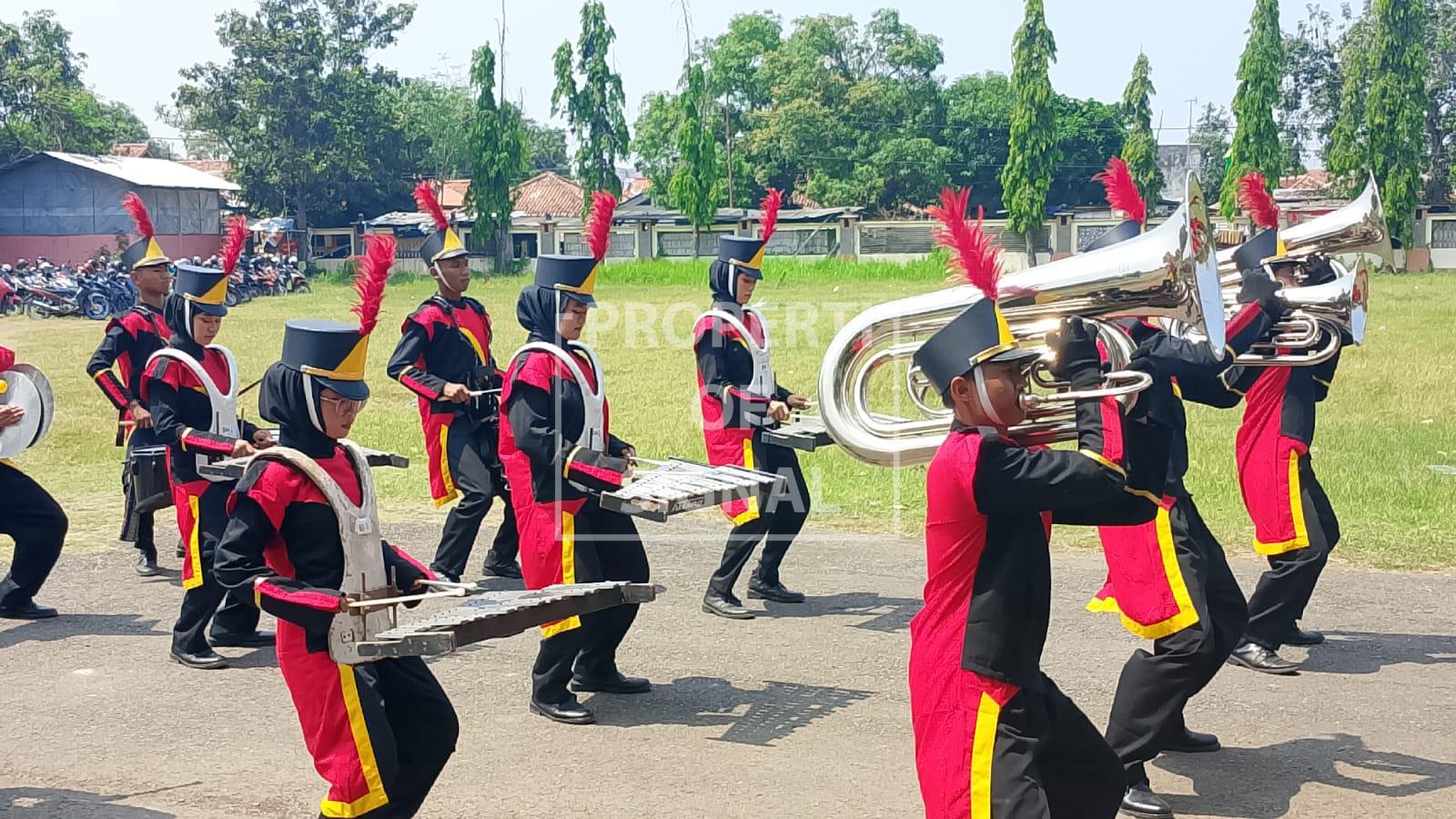 Festival Marching Band di GOR Singalodra Meriahkan Hari Jadi ke-498 Kabupaten Indramayu Festival Marching Band di GOR Singalodra Meriahkan Hari Jadi ke-498 Kabupaten Indramayu