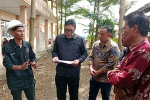 DPRD Jabar dan Inspektorat Tinjau Rehabilitasi SMAN 1 Bongas, Ono Surono Ajak Masyarakat Terlibat Awasi Proyek Rehabilitasi Sekolah