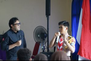 Gelar Pendidikan Demokrasi di SMAN 1 Kandanghaur. Ono Surono: Tanamkan Nilai Kepemimpinan dan Kepedulian Sejak Dini