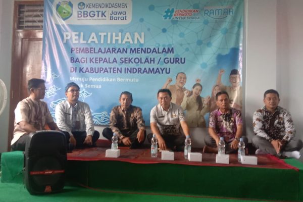Dinas Pendidikan Laksanakan Pelatihan Pembelajaran Mendalam Bagi Kepala Sekolah & Guru di Kabupaten Indramayu