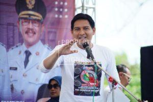 Peringati HUT PGRI ke-80 dan HGN Tahun 2025, Ribuan Tenaga Pendidik Ikuti Jalan Santai