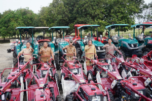Luas Lahan Tanam Bertambah, Kementan Kirimkan Puluhan Alsintan Untuk Petani Indramayu