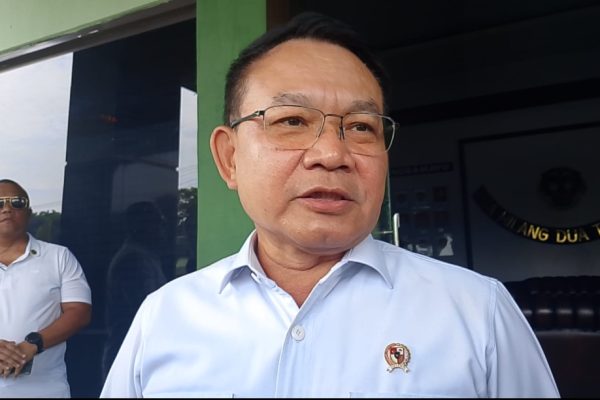 Kunjungi Depo Pertamina Balongan, Penasihat Presiden Tekankan Kesiapsiagaan TNI Amankan Objek Vital Nasional