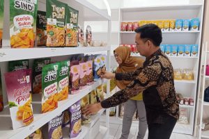 Produk Warga Binaan Lapas Indramayu Masuk Etalase Rumah UMKM Teras Balongan