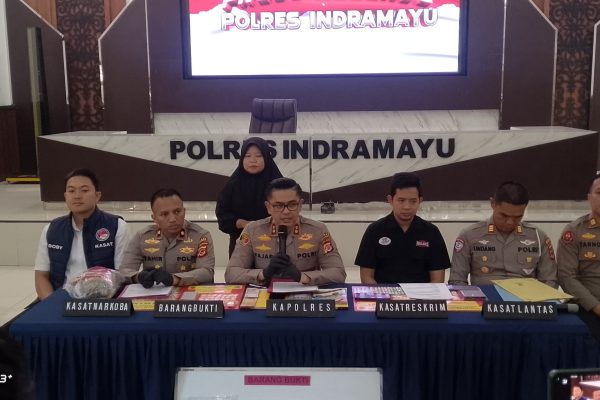 Jelang Lebaran, ​Polres Indramayu Amankan Puluhan Tersangka dan Ribuan Obat Terlarang​