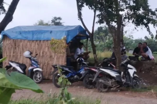 Gubuk Tongkrongan di Tanggul Cimanuk Disinyalir Jadi Sarang Transaksi Obat Keras Daftar G