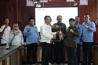 ‎Diskominfo bersama BPS Indramayu Terima Kunjungan DPRD Kabupaten Tulungagung, Belajar Persiapan Sensus Ekonomi 2026