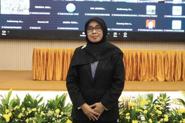 Kisah Uun Kurniasih, Perempuan Pertama yang Pimpin KUA di Indramayu