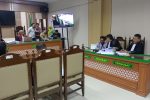 Ririn Sebut yang Diangkut ke Pikap Beras dan Telur, Hakim Bedah Logika CCTV: Tiga Orang Masuk, yang Keluar Hanya Dua?