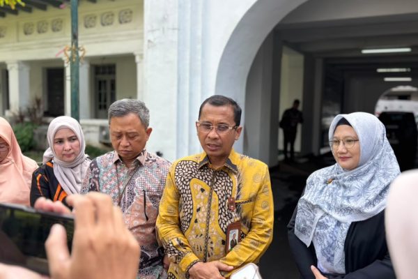Dirut BPJS Kesehatan Ingatkan 96 Dokter Spesialis Baru Jaga Mutu Layanan